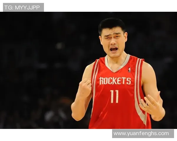 姚明在NBA赛场上惊险救球瞬间回顾与精彩分析 姚明在NBA赛场上惊险救球瞬间回顾与精彩分析