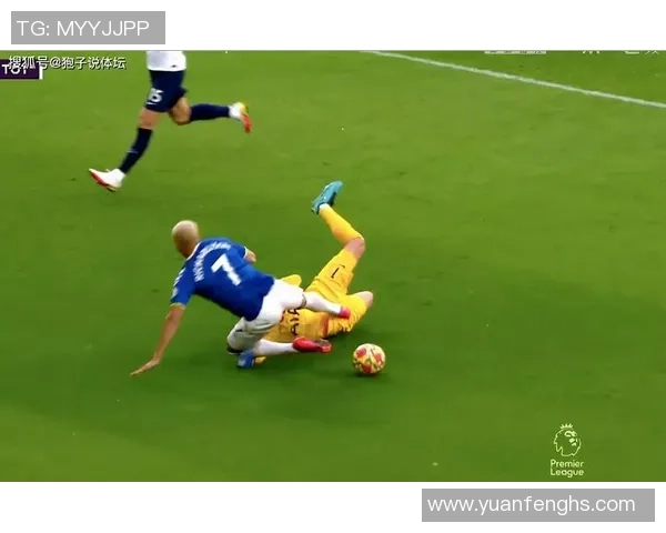 英超激战皇马险胜里昂争议判罚引发全场热议